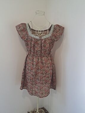 Early 2000's Mine Brand Cottagecore Boho Shabby Chic Floral Sundress, Large.